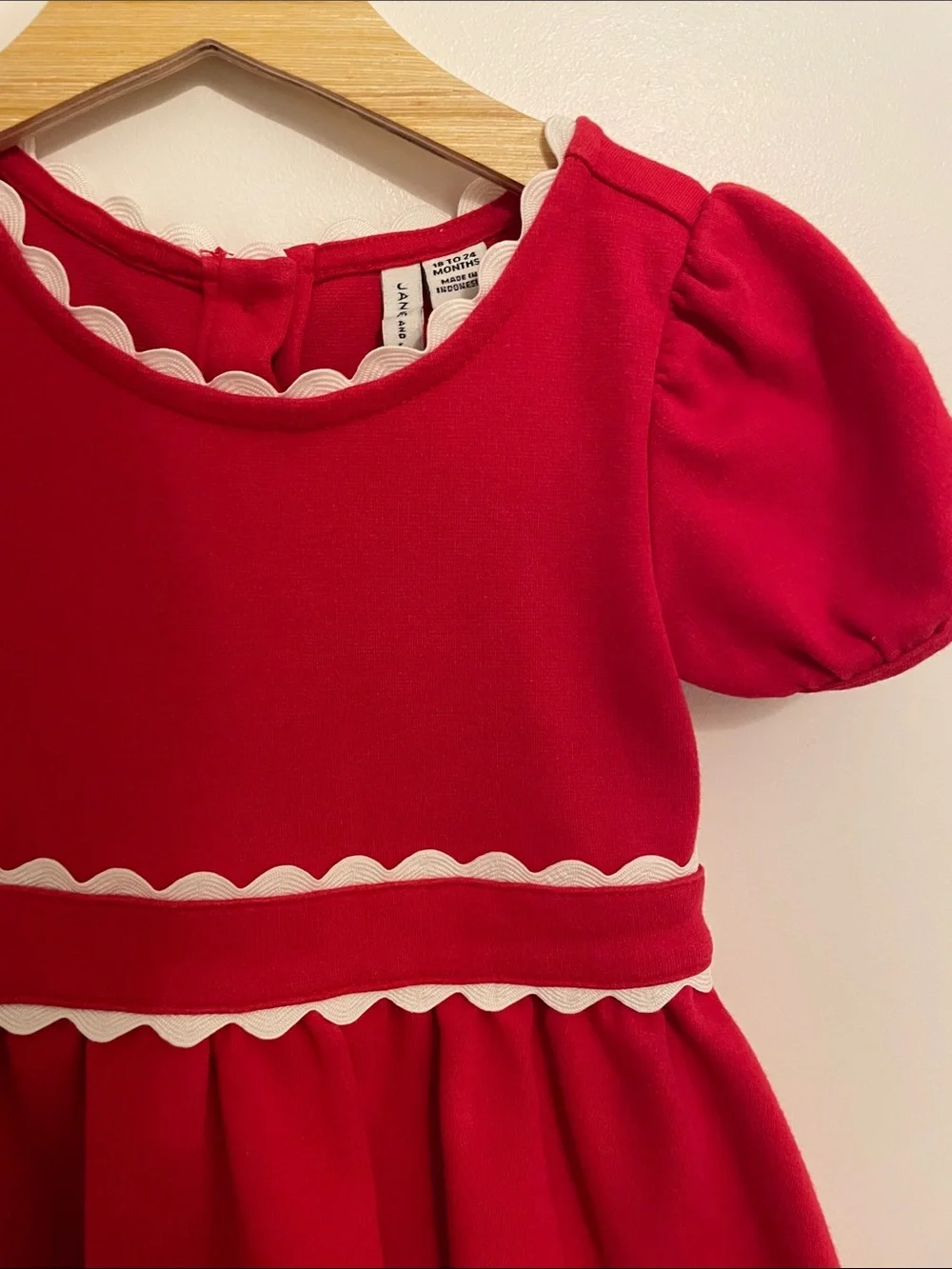 Janie and Jack Girls Red Scalloped Waist Party Dress